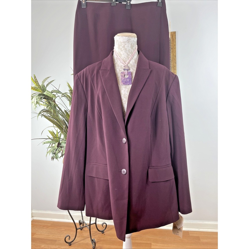 Apostrophe Essentials Women 24W Purple Blazer Skirt Suit 2 Piece Plus Size